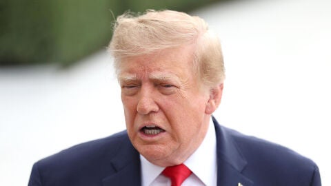 El presidente de Estados Unidos, Donald Trump, antes de subir al helicóptero El presidente de Estados Unidos, Donald Trump, antes de subir al helicóptero