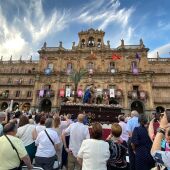 La Borriquilla, en la Plaza Mayor, sin ser Domingo de Ramos