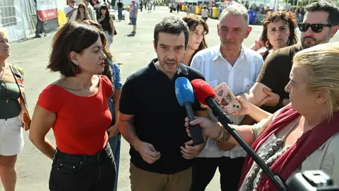 La ministra de Juventud e Infancia, Sira Rego, y el ministro de Derechos Sociales, Consumo y Agenda 2030, Pablo Bustinduy La ministra de Juventud e Infancia, Sira Rego, y el ministro de Derechos Sociales, Consumo y Agenda 2030, Pablo Bustinduy