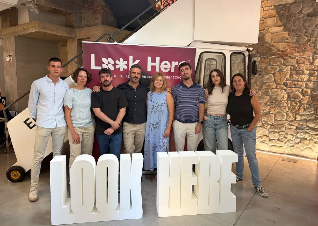 LOOK HERE®: la nueva escuela de alto rendimiento creativo impulsada por El Cuartel y RK People Group LOOK HERE®: la nueva escuela de alto rendimiento creativo impulsada por El Cuartel y RK People Group