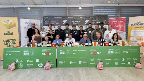 Restaurante Cervecería Basi, KYOMU Resort y Barra de Villoldo Taberna dNorte pasan a la gran final del VII Campeonato Internacional de Elaboración de Patatas Bravas .