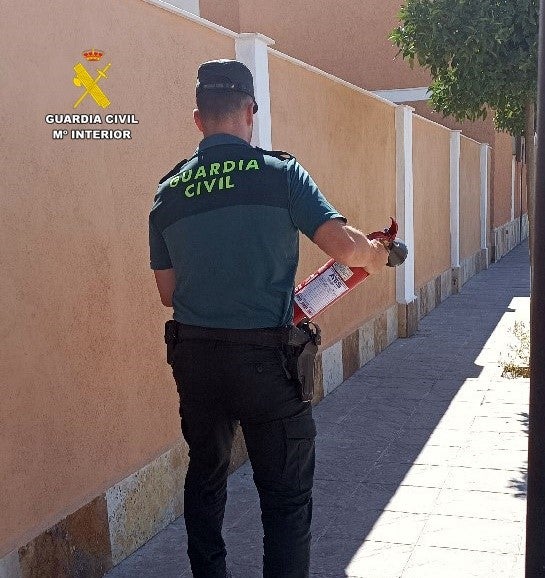 Detenida una mujer por provocar presuntamente el incendio de una vivienda en Huércal Overa Detenida una mujer por provocar presuntamente el incendio de una vivienda en Huércal Overa