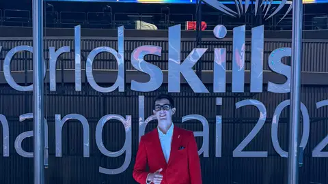 El alumno de Fundación Flors Eric Ballester logra la Medalla a la Excelencia en WorldSkills El alumno de Fundación Flors Eric Ballester logra la Medalla a la Excelencia en WorldSkills