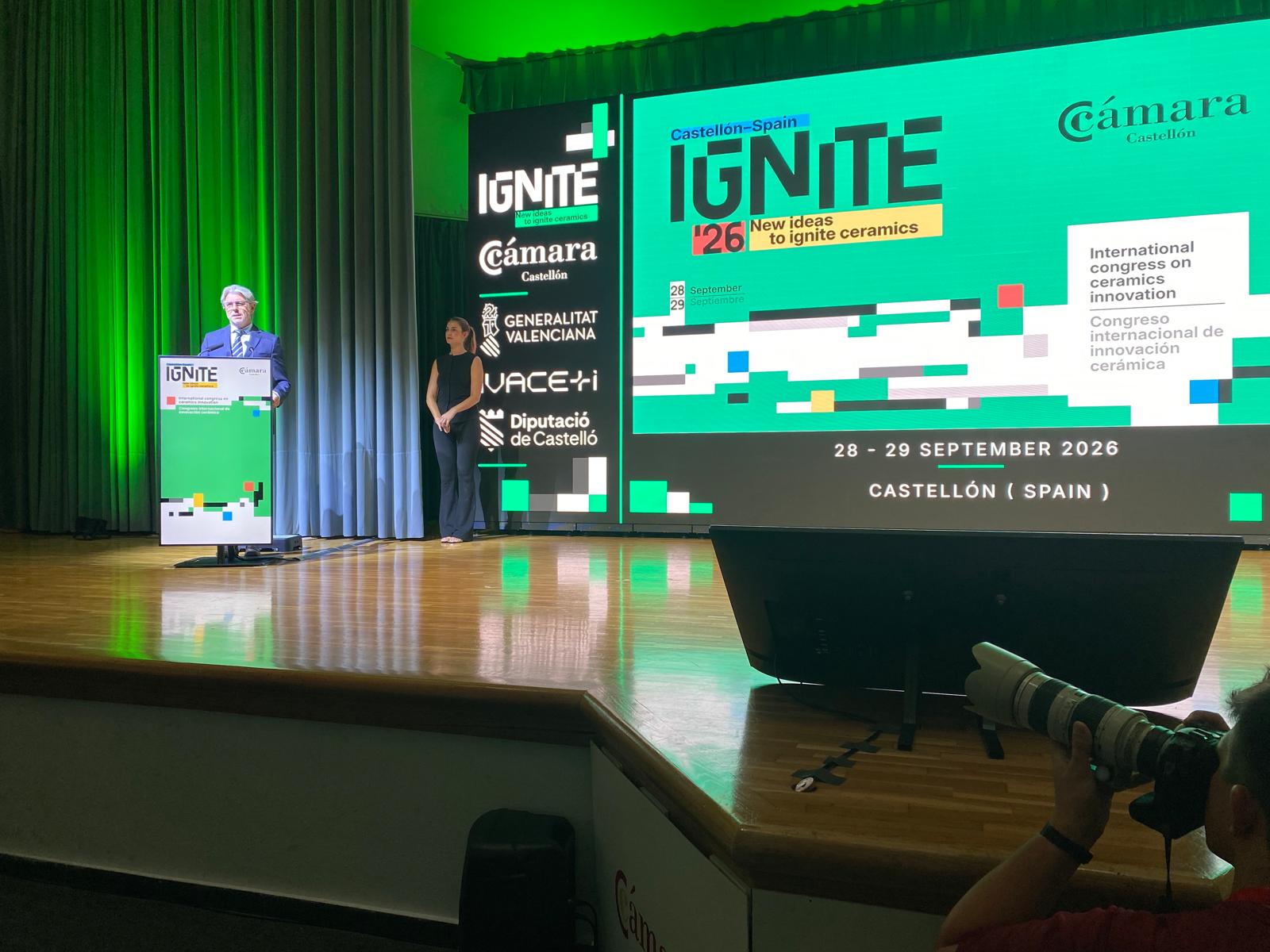 El sector cerámico reclama al Gobierno medidas para reducir los costes energéticos ante un escenario de seis meses “muy complicados” El sector cerámico reclama al Gobierno medidas para reducir los costes energéticos ante un escenario de seis meses “muy complicados”