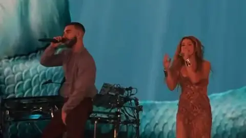 Shakira y Manuel Turizo, en el sexto concierto de Shakira en Madrid. Shakira y Manuel Turizo, en el sexto concierto de Shakira en Madrid.