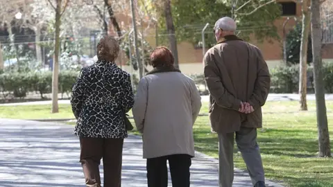 El extra de 36,90 euros por hijo que puedes añadir cada mes a tu pensión: quién puede cobrarlo El extra de 36,90 euros por hijo que puedes añadir cada mes a tu pensión: quién puede cobrarlo
