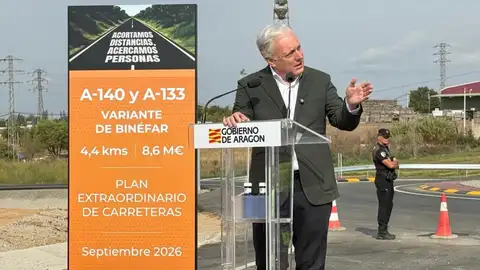 La variante de Binéfar abre al tráfico y descongestiona el casco urbano de vehículos pesados La variante de Binéfar abre al tráfico y descongestiona el casco urbano de vehículos pesados