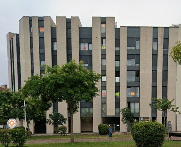 Vecinos de Hermanos Calderón llaman a escribir a la alcaldesa para pedir que el Ayuntamiento compre de las viviendas Vecinos de Hermanos Calderón llaman a escribir a la alcaldesa para pedir que el Ayuntamiento compre de las viviendas