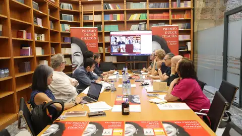 'Los ilusionistas', de Marcos Giralt, ganadora del XXI Premio Dulce Chacón de Narrativa Española 'Los ilusionistas', de Marcos Giralt, ganadora del XXI Premio Dulce Chacón de Narrativa Española