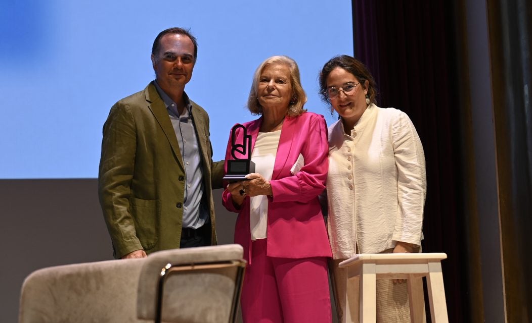 Escribidores 2026 clausura su primera edición en Cáceres con el Premio a la Trayectoria a Carme Riera Escribidores 2026 clausura su primera edición en Cáceres con el Premio a la Trayectoria a Carme Riera
