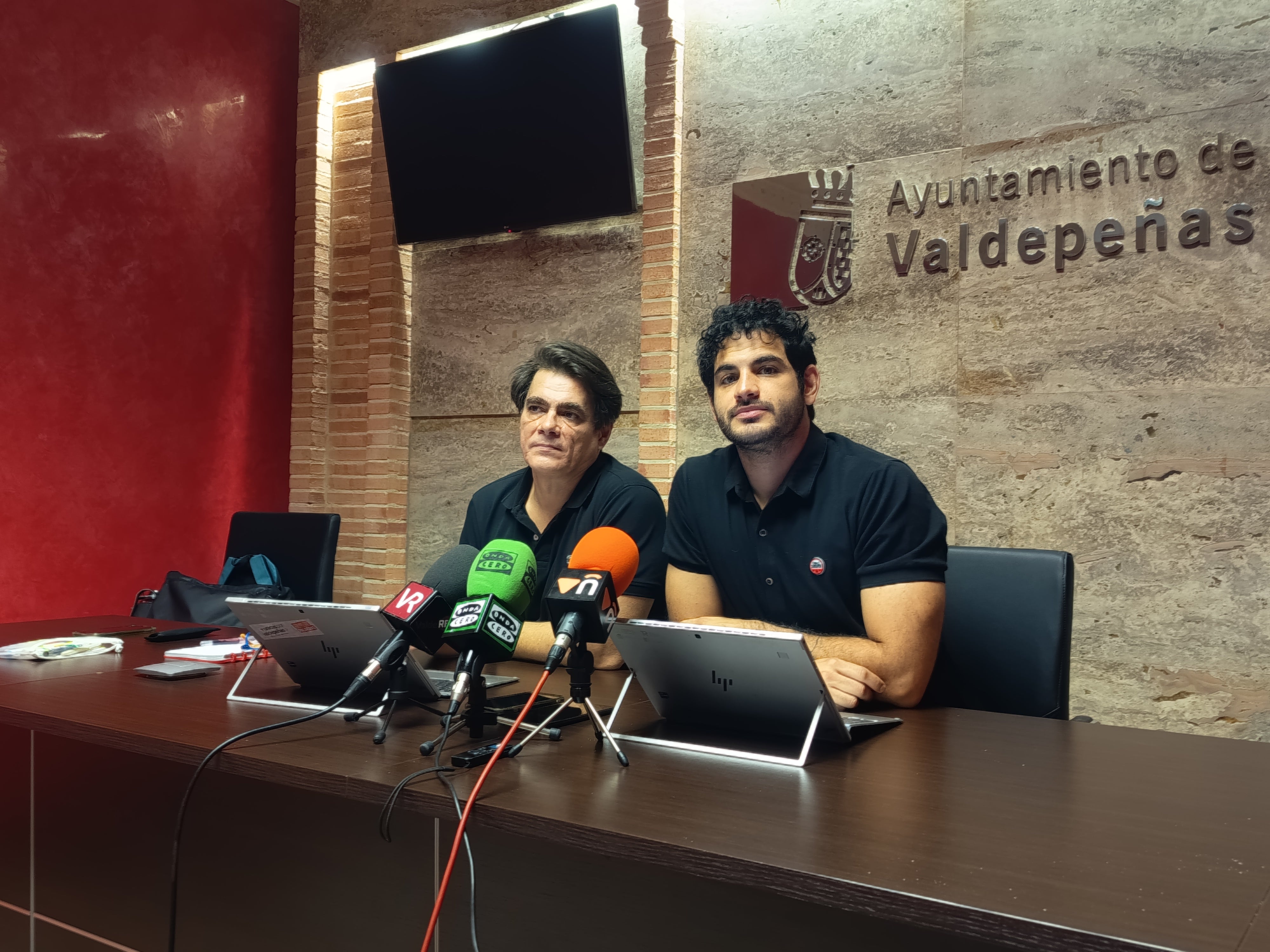 Unidas por Valdepeñas propone facilitar acceso a las farmacias con zonas para parada temporal de vehículos Unidas por Valdepeñas propone facilitar acceso a las farmacias con zonas para parada temporal de vehículos