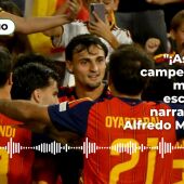 Los jugadores celebran el gol de Pubill