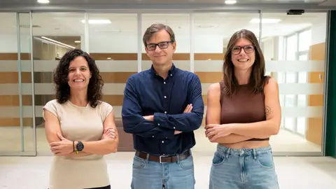 De izquierda a derecha: los investigadores Encarni Marcos, Santiago Canals y Elena Pérez Montoyo. De izquierda a derecha: los investigadores Encarni Marcos, Santiago Canals y Elena Pérez Montoyo.