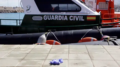 Embarcación de la Guardia Civil. Embarcación de la Guardia Civil.