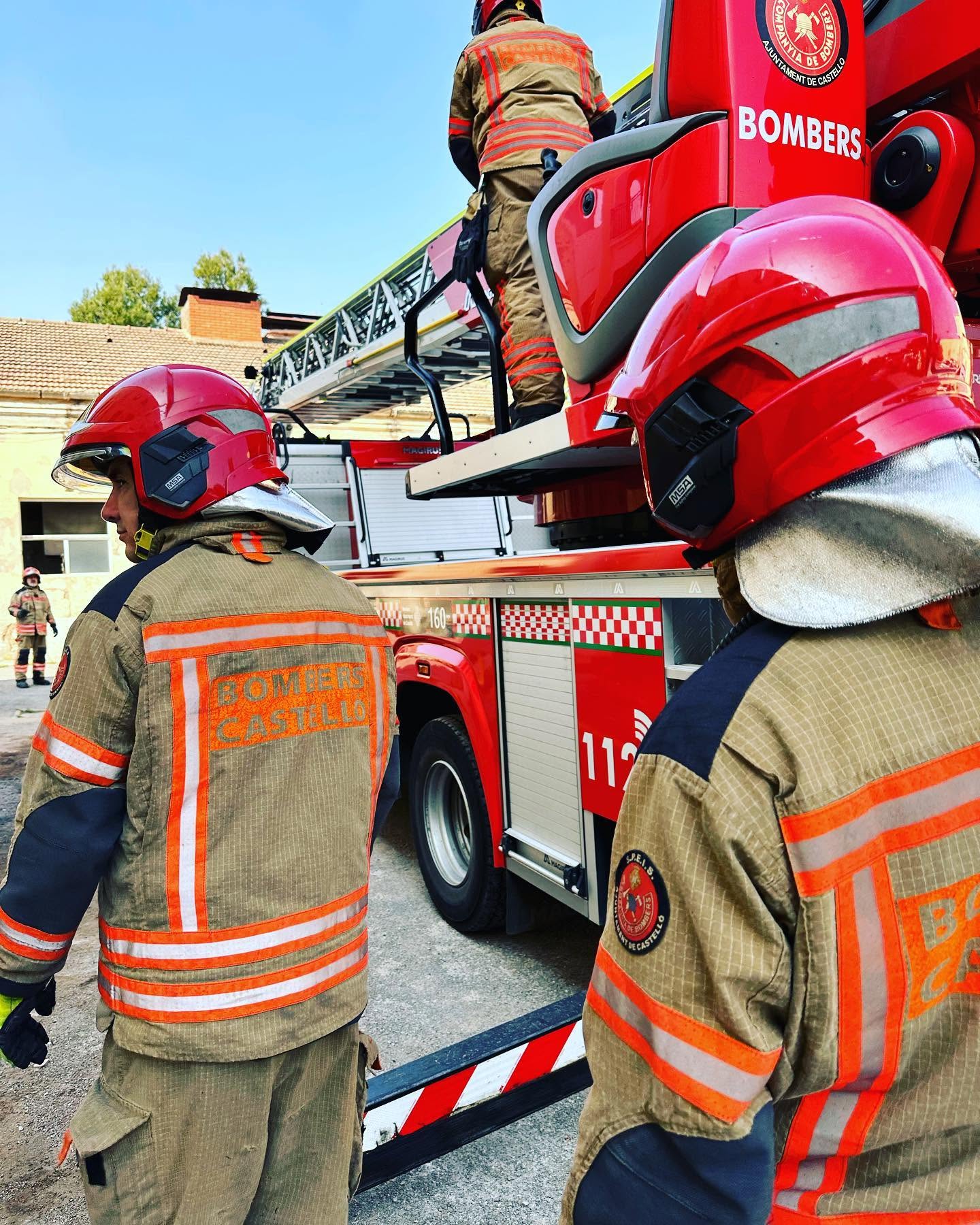 Castellón incorpora a nueve nuevos bomberos para reforzar el servicio municipal Castellón incorpora a nueve nuevos bomberos para reforzar el servicio municipal