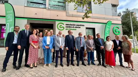 La Asociación Española Contra el Cáncer cuenta con una nueva inaugura sede en Cáceres La Asociación Española Contra el Cáncer cuenta con una nueva inaugura sede en Cáceres