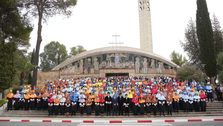 Foto de familia de la UCO