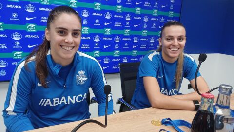 Ainoha Gómez y Marisa García, con la medalla de campeonas del Mundo Sub-20 Ainoha Gómez y Marisa García, con la medalla de campeonas del Mundo Sub-20
