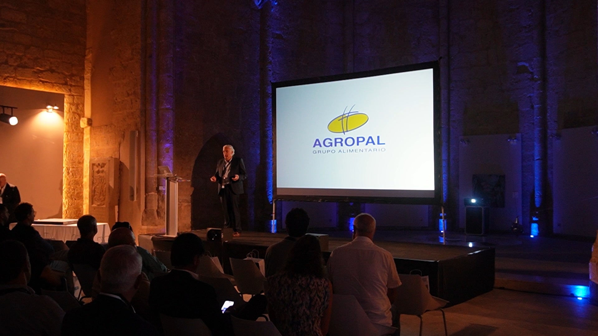 Agropal, con su planta NaturAvena, se convierte en referente internacional de la molinería industrial Agropal, con su planta NaturAvena, se convierte en referente internacional de la molinería industrial
