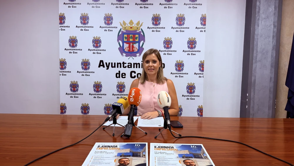 Ana Isabel Fulleda, concejala de Desarrollo Local y Comercio de Cox Ana Isabel Fulleda, concejala de Desarrollo Local y Comercio de Cox