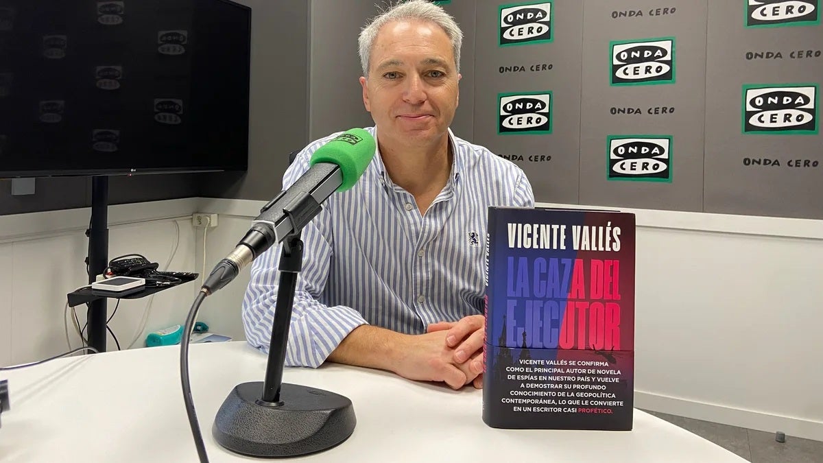 Vicente Vallés llega este jueves 1 de octubre a León con su última novela, ‘La caza del ejecutor’ Vicente Vallés llega este jueves 1 de octubre a León con su última novela, ‘La caza del ejecutor’