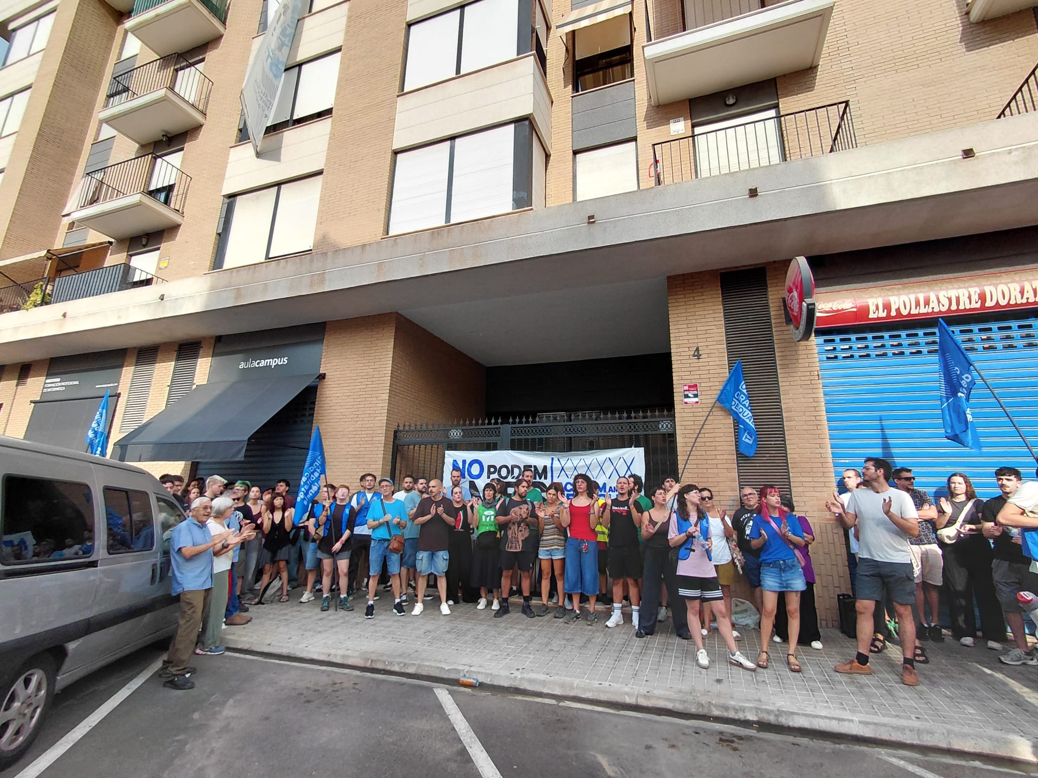Aplazan el desahucio de Daniel que mantiene la esperanza de conseguir una solución para seguir en la vivienda Aplazan el desahucio de Daniel que mantiene la esperanza de conseguir una solución para seguir en la vivienda