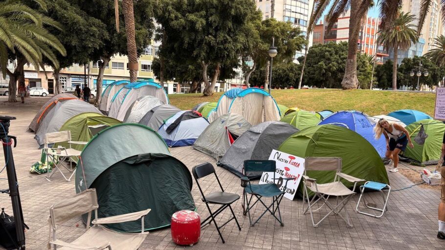 Derecho al Techo exige al Gobierno de Canarias que deje de "echar balones fuera" y aplique la Ley de Vivienda