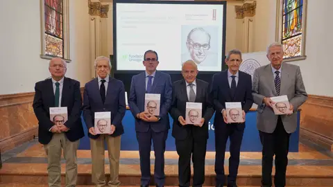 Fundación Unicaja homenajea al economista Enrique Fuentes Quintana con un libro sobre su pensamiento Fundación Unicaja homenajea al economista Enrique Fuentes Quintana con un libro sobre su pensamiento
