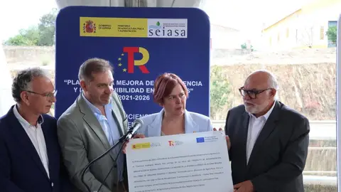 El Ministerio de Agricultura entrega a los regantes del Canal de Orellana obras de modernización tras invertir más de 25,6 millones El Ministerio de Agricultura entrega a los regantes del Canal de Orellana obras de modernización tras invertir más de 25,6 millones