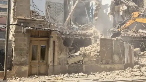 Casas que se están derribando en la calle Arquitecto Guardiola Casas que se están derribando en la calle Arquitecto Guardiola