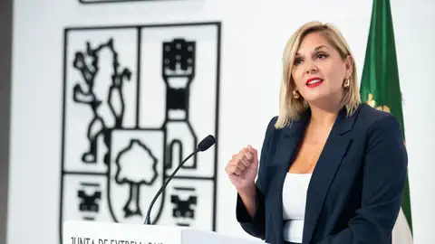 La Junta emplaza a los sindicatos a negociar la equiparación salarial de los funcionarios con los recursos disponibles La Junta emplaza a los sindicatos a negociar la equiparación salarial de los funcionarios con los recursos disponibles