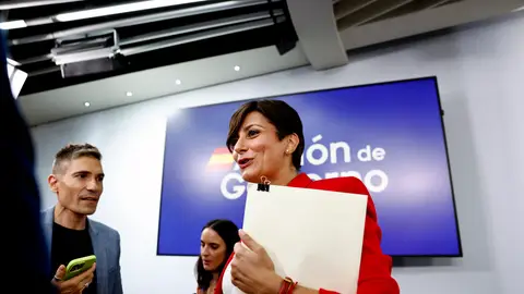 La ministra de Vivienda y Agenda Urbana, Isabel Rodríguez, atiende a los medios tras la reunión del Consejo de Ministros celebrada ayer. La ministra de Vivienda y Agenda Urbana, Isabel Rodríguez, atiende a los medios tras la reunión del Consejo de Ministros celebrada ayer. EFE/ Rodrigo Jiménez