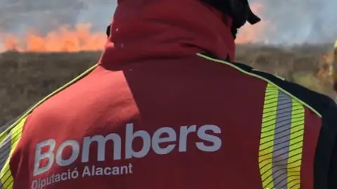 Dos incendios se registran en Benidorm en las últimas horas Dos incendios se registran en Benidorm en las últimas horas