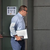 Gonzalo Sanz, exjefe de gabinete del exdelegado de Gobierno en Ceuta, tras su declaración en la Audiencia Nacional. Gonzalo Sanz, exjefe de gabinete del exdelegado de Gobierno en Ceuta, tras su declaración en la Audiencia Nacional.