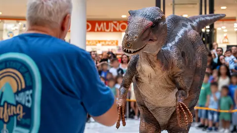Los Dinosaurios llegan al centro comercial Los Arcos con una experiencia jurásica para toda la familia Los Dinosaurios llegan al centro comercial Los Arcos con una experiencia jurásica para toda la familia