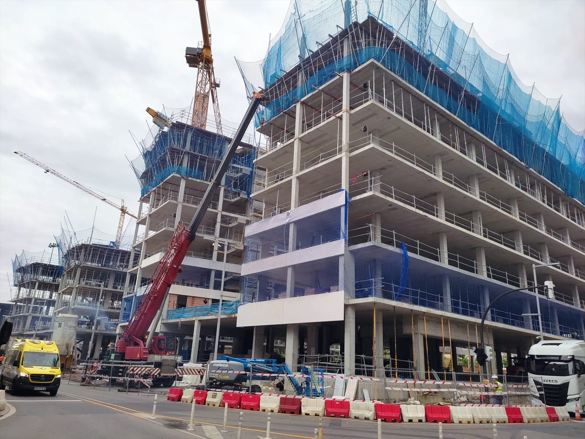 Un bloque de viviendas en construcción en Bilbao Un bloque de viviendas en construcción en Bilbao