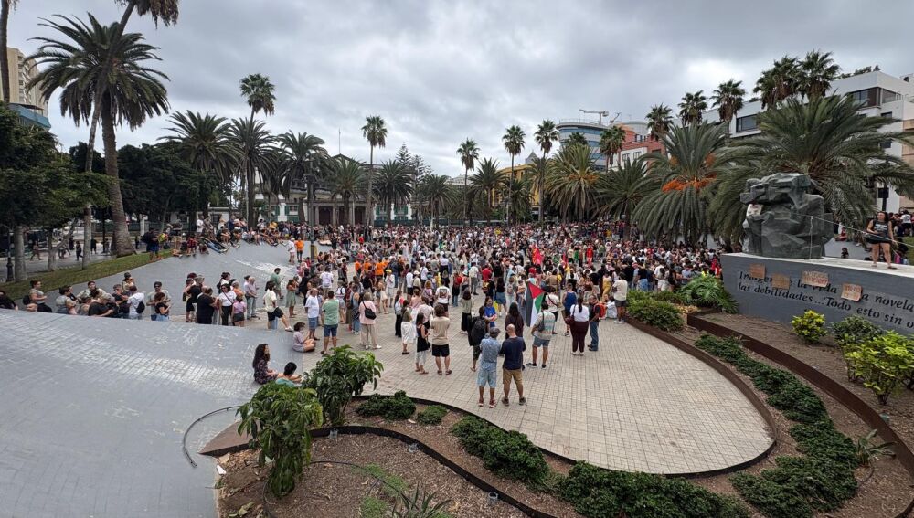 Momentos previos a la manifestación en la Plaza de la Feria