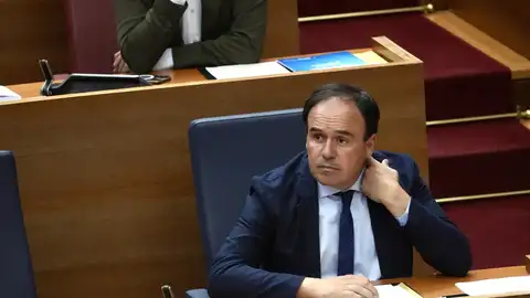Archivo. El president de la Generalitat, Juanfran Pérez Llorca, en Les Corts. Archivo. El president de la Generalitat, Juanfran Pérez Llorca, en Les Corts.