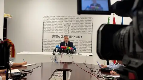 Extremadura presenta un recurso ante el Supremo contra el decreto que regula el reparto de menores migrantes Extremadura presenta un recurso ante el Supremo contra el decreto que regula el reparto de menores migrantes
