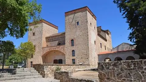 El Museo Arqueológico de Badajoz retira "temporalmente" piezas de sus vitrinas como medida "preventiva" El Museo Arqueológico de Badajoz retira "temporalmente" piezas de sus vitrinas como medida "preventiva"