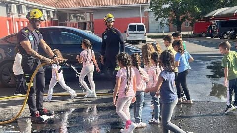Los parques de bomberos protagonizan la segunda jornada de puertas abiertas de la Diputaci&oacute;n de C&aacute;ceres