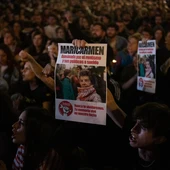 Concentración en Sol tras el fallecimiento de Maricarmen Abascal Concentración en Sol tras el fallecimiento de Maricarmen Abascal
