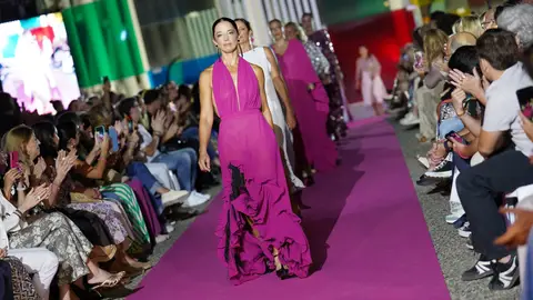 Diez historias de vida y superación suben a la Pasarela Contra el Cáncer de Mama en Málaga Diez historias de vida y superación suben a la Pasarela Contra el Cáncer de Mama en Málaga