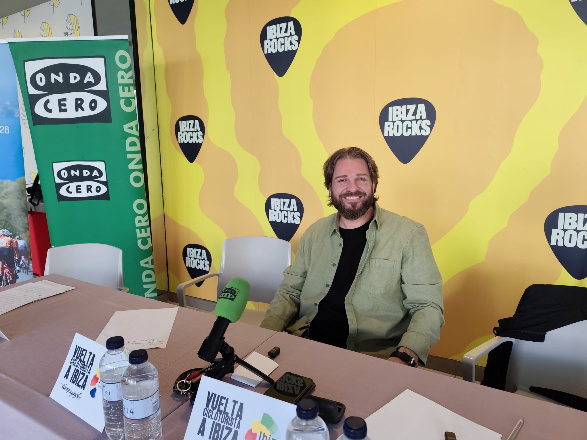 Dani Sánchez: "Entre 7.000 y 8.000 visitantes llegarán a Sant Antoni durante octubre gracias a los eventos deportivos" Dani Sánchez: "Entre 7.000 y 8.000 visitantes llegarán a Sant Antoni durante octubre gracias a los eventos deportivos"