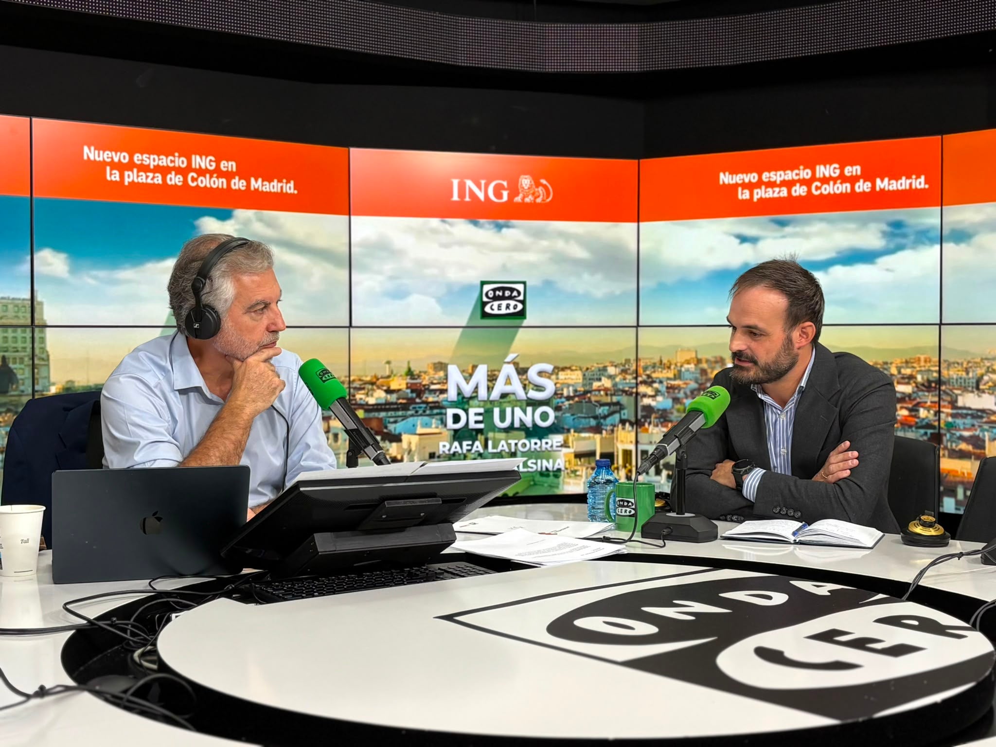 "Cuando no inviertes, estás dejando dinero en la mesa": los consejos de la banca privada de ING sobre tu capital "Cuando no inviertes, estás dejando dinero en la mesa": los consejos de la banca privada de ING sobre tu capital