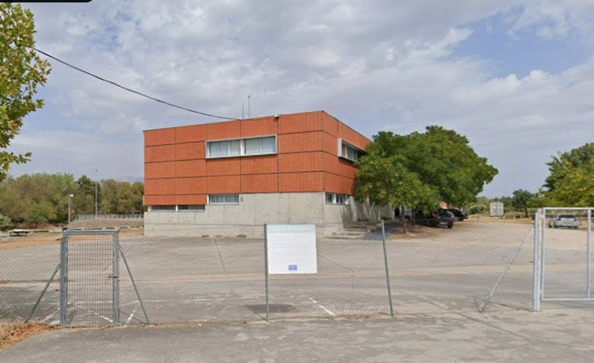 Unos 170 alumnos del IESO de Tiétar reciben formación telemática debido a las incidencias por las lluvias Unos 170 alumnos del IESO de Tiétar reciben formación telemática debido a las incidencias por las lluvias