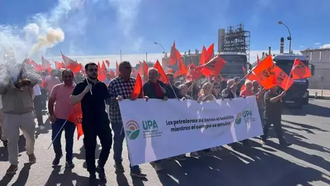 Protesta de UPA en Repsol Puertollano Protesta de UPA en Repsol Puertollano