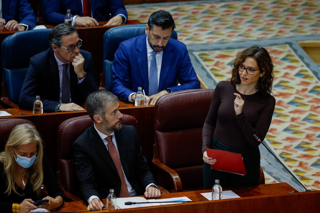 La presidenta de la Comunidad de Madrid, Isabel Díaz Ayuso, durante el pleno de la Asamblea de Madrid La presidenta de la Comunidad de Madrid, Isabel Díaz Ayuso, durante el pleno de la Asamblea de Madrid
