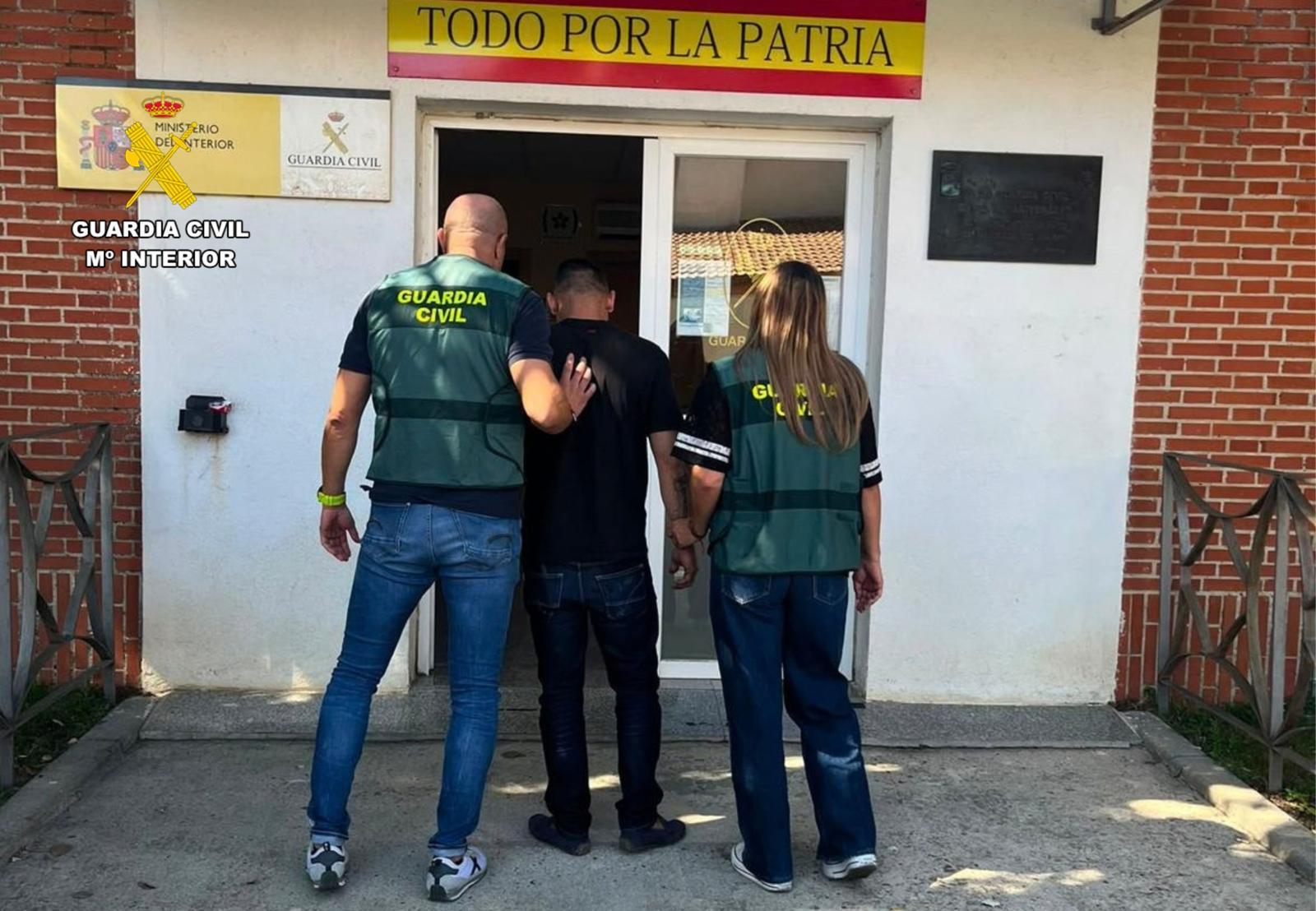Detenido un grupo criminal dedicado a la sustracción de catalizadores que actuaba en varias provincias españolas Detenido un grupo criminal dedicado a la sustracción de catalizadores que actuaba en varias provincias españolas