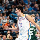 Aday Mara sigue cosechando elogios en NBA 